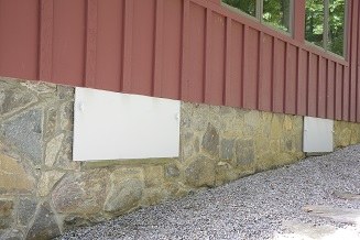 Airtight crawl space doors in Hondo